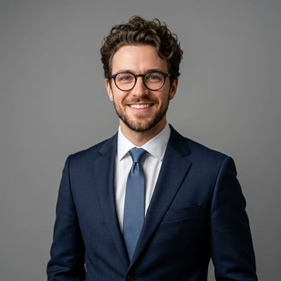 Dein Bewerbungsfoto für Wolfsburg – sofort professionell — KI-generiertes Beispiel 24