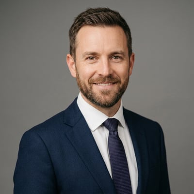 Corporate Headshot für einen starken ersten Eindruck — KI-generiertes Beispiel 6