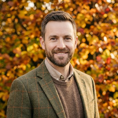 Dein KI-Profilbild im natürlichen Herbst-Look — KI-generiertes Beispiel 1
